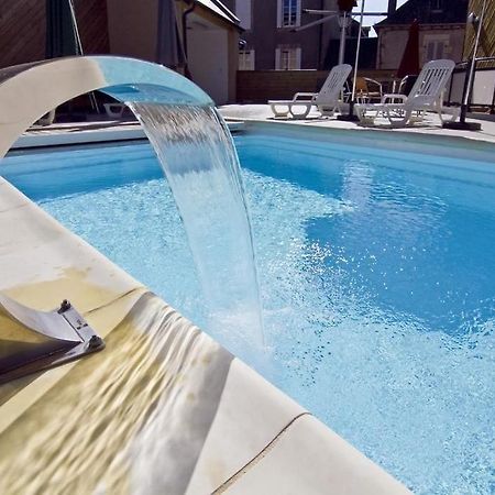 Logis Hotel Restaurant Auberge De La Xaintrie Saint-Privat エクステリア 写真