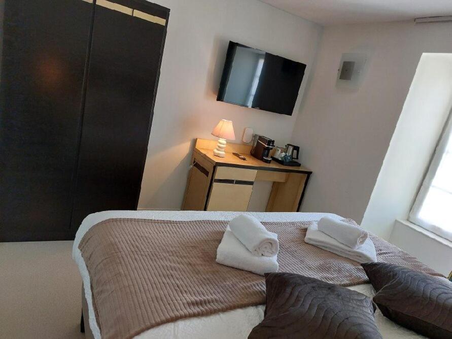 Logis Hotel Restaurant Auberge De La Xaintrie Saint-Privat エクステリア 写真