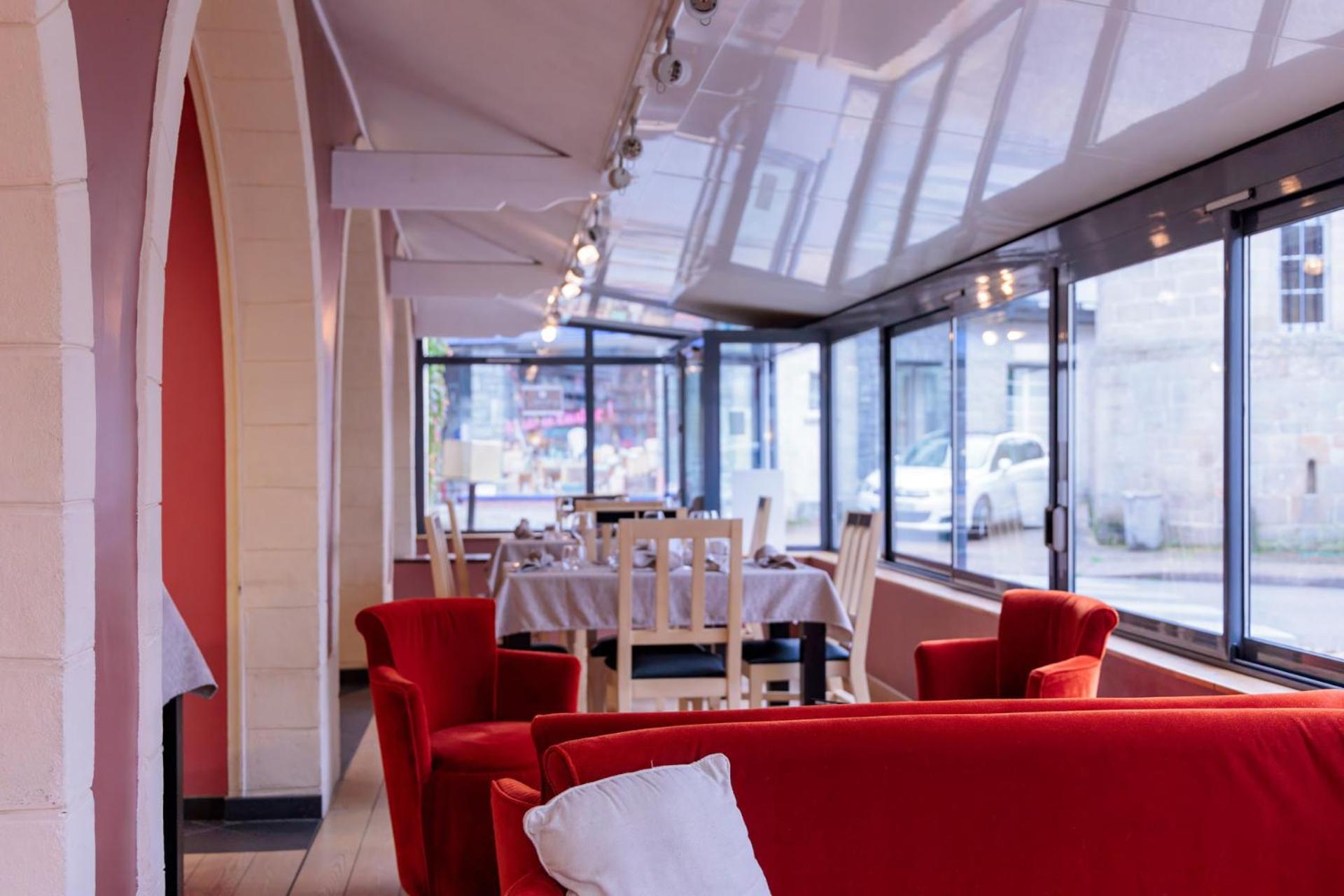 Logis Hotel Restaurant Auberge De La Xaintrie Saint-Privat エクステリア 写真