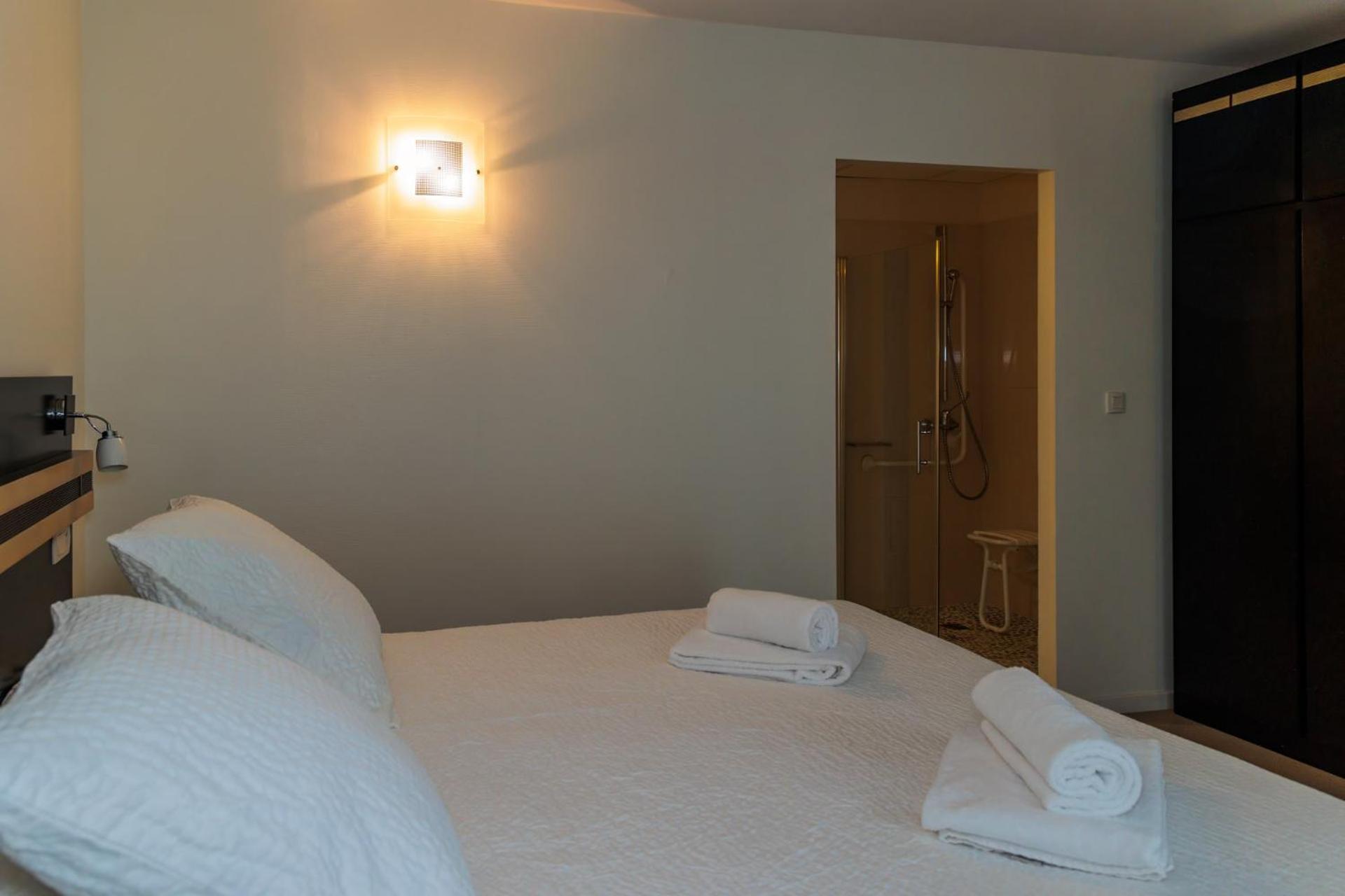 Logis Hotel Restaurant Auberge De La Xaintrie Saint-Privat エクステリア 写真